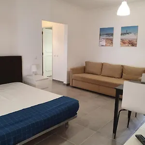 https://varandas-do-mar-3-remodelado-wifi-150mt-praia.hotelaalgarve.com